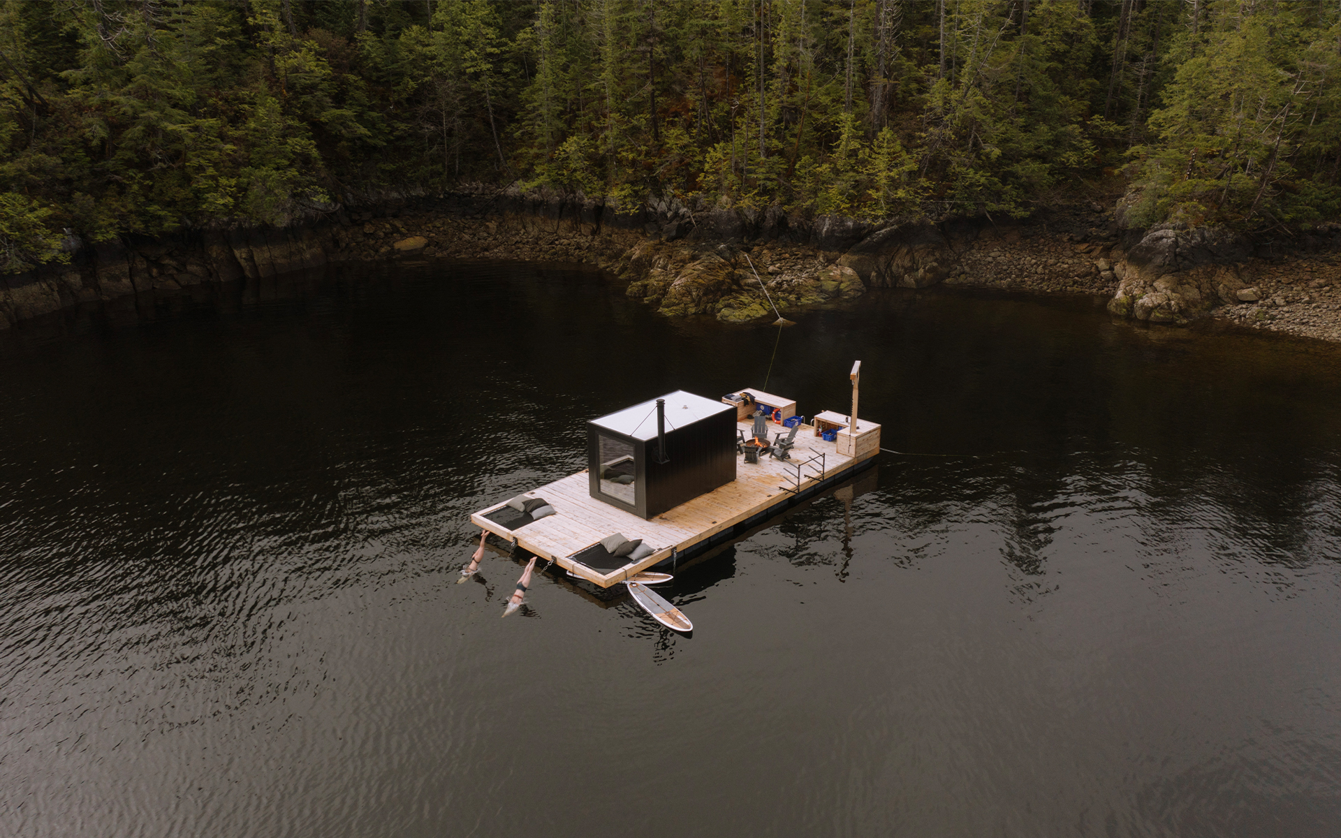 【Wm Rogers】 Avalon Cabin ディナーセット 6名用サーバー Wm Rogers】 Avalon Cabin ディナーセット 6名用サーバー